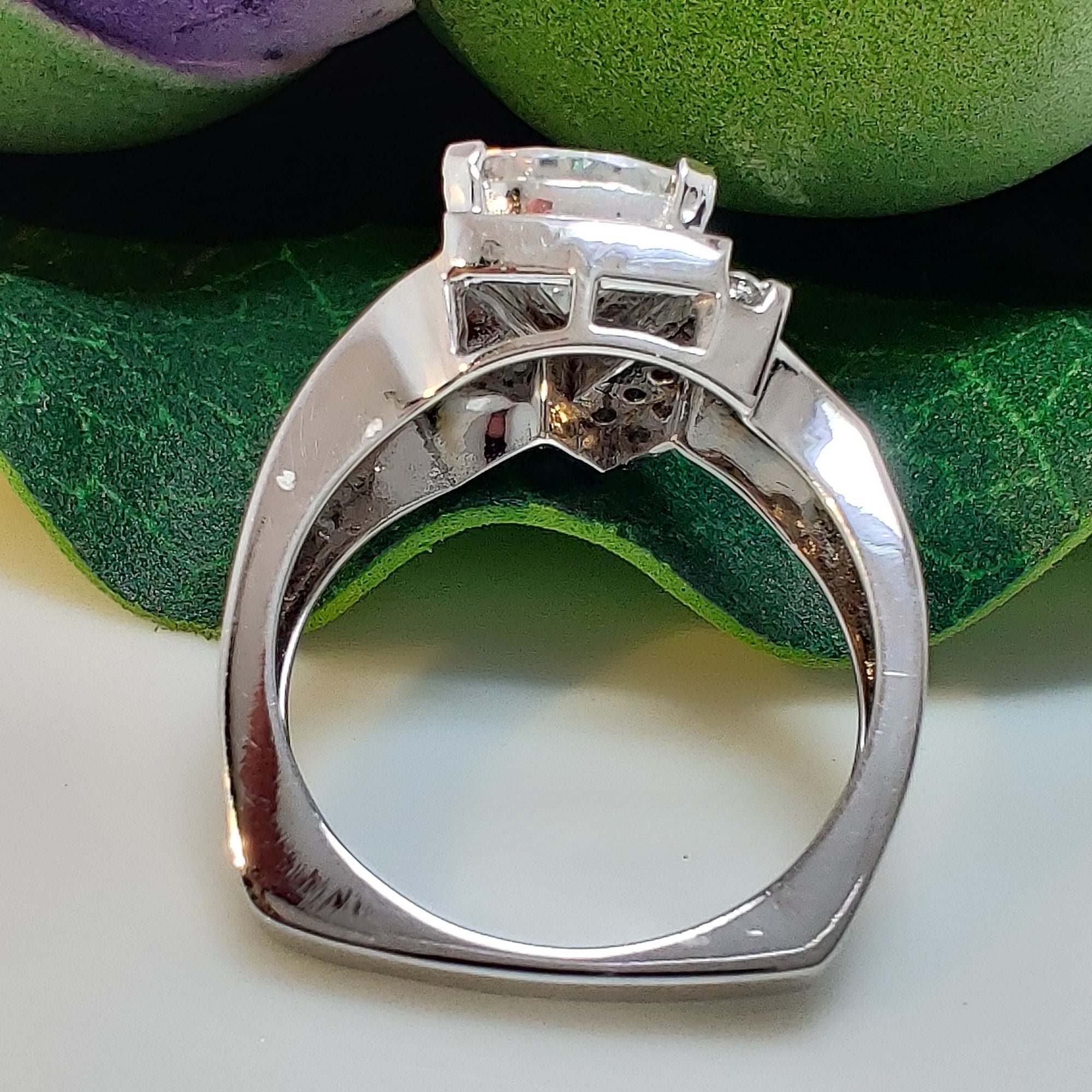 Trillion Cut Lab-Grown Diamond Art Deco Engagement Band